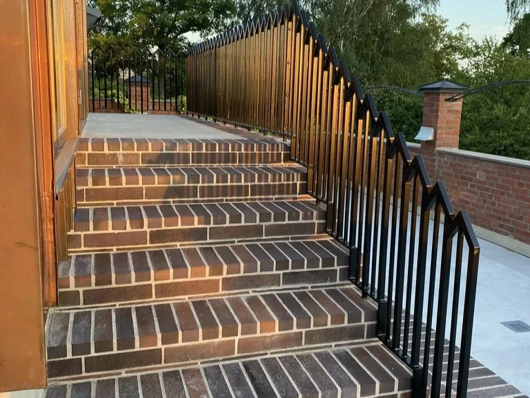 Balustrader_33 (1) Smidesräcke för utomhustrappa – Rychter-Smide