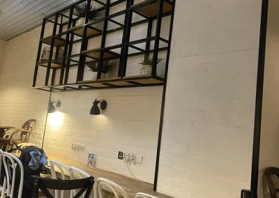 Dekorativ smideskonstruktion inomhus i Stockholm – Rychter-Smide